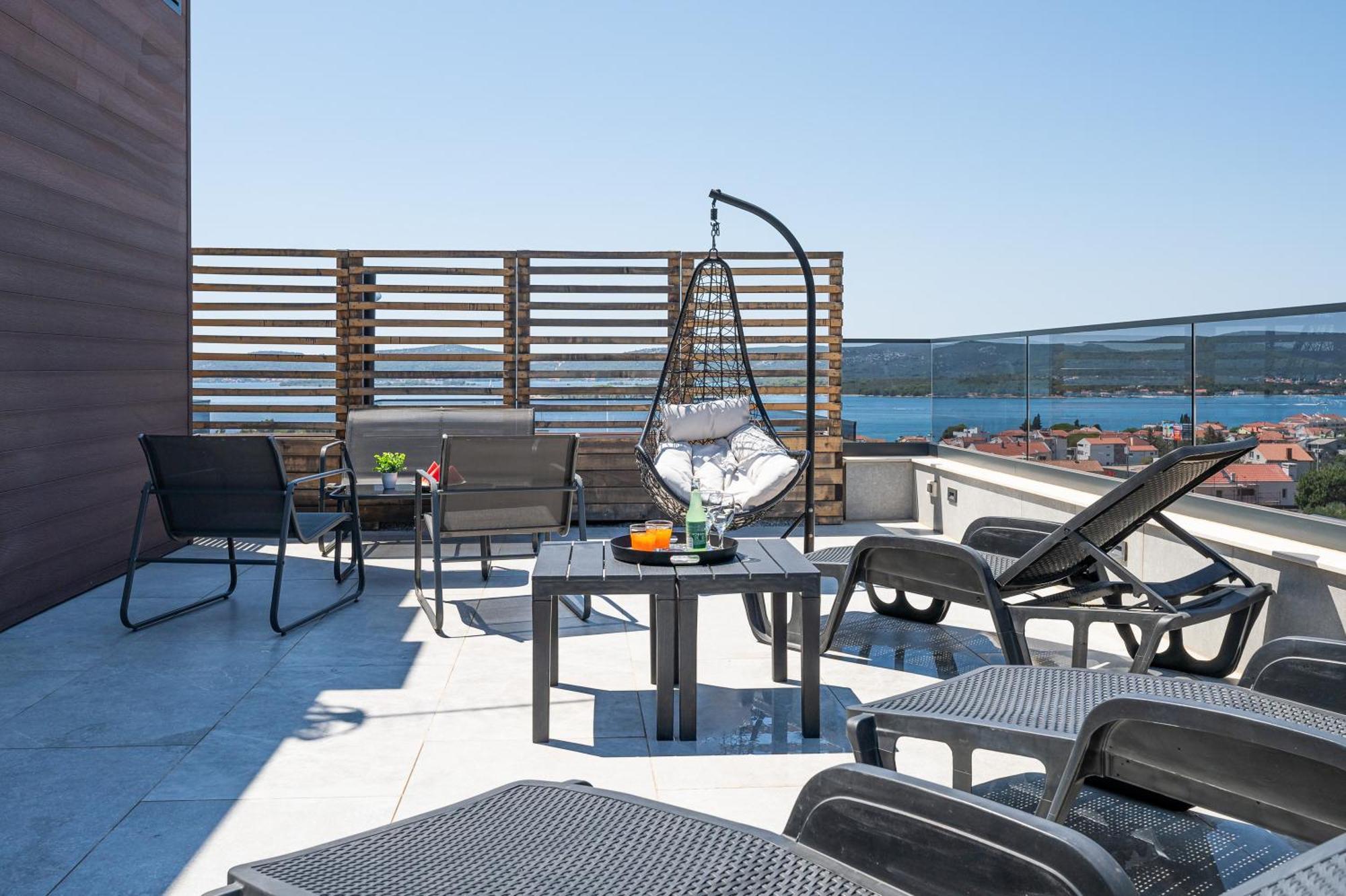 Sea Bay View Apartment - Appartement Avec Piscine Et Magnifique Vue Sur Mer Sveti Filip i Jakov Exterior photo