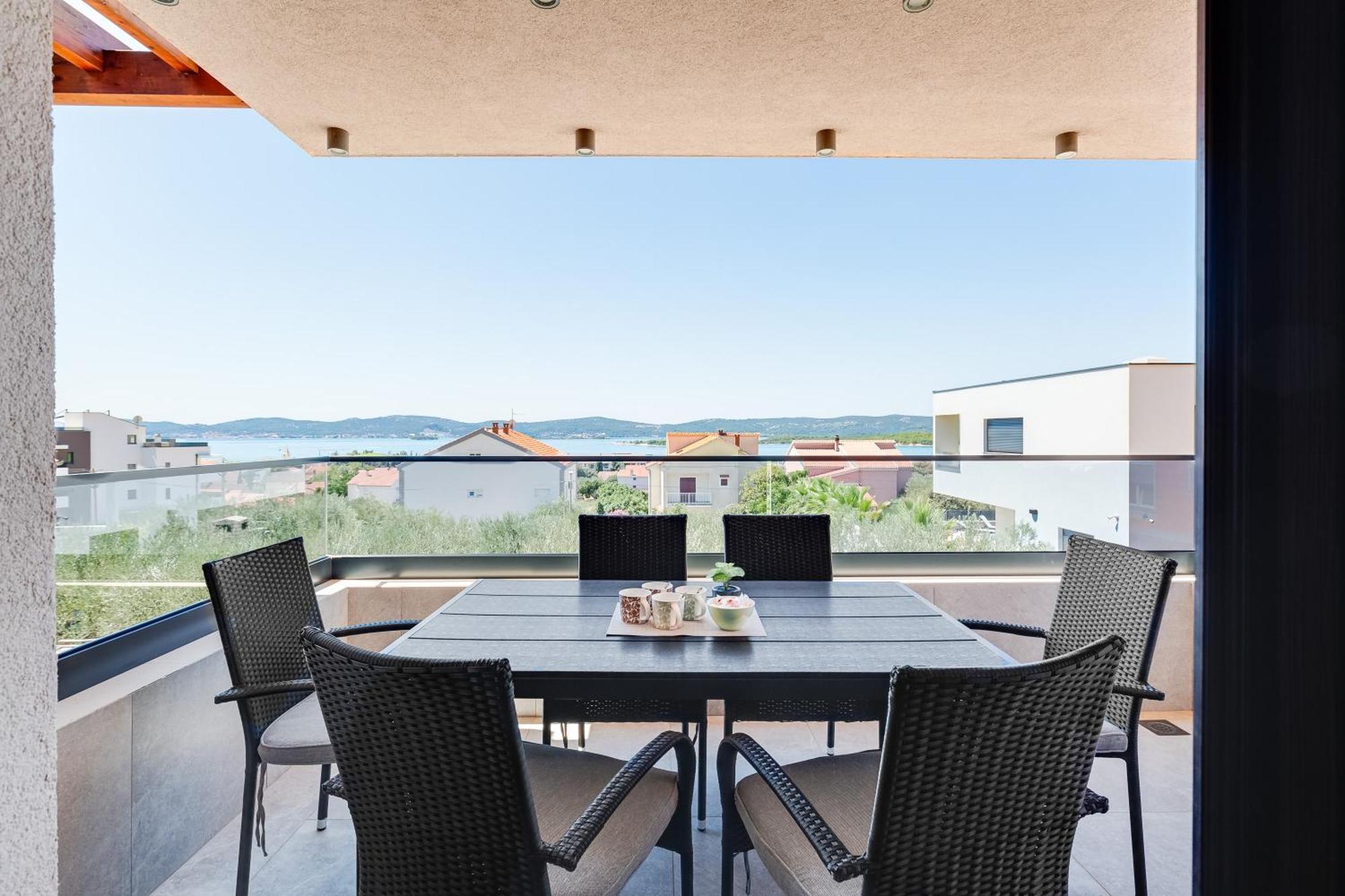 Sea Bay View Apartment - Appartement Avec Piscine Et Magnifique Vue Sur Mer Sveti Filip i Jakov Exterior photo